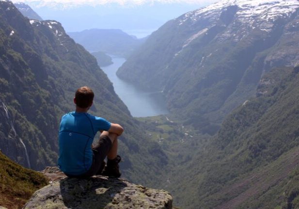Utsikt fra Kiellandbu mot Botnen, Fyksesundet og Hardanger